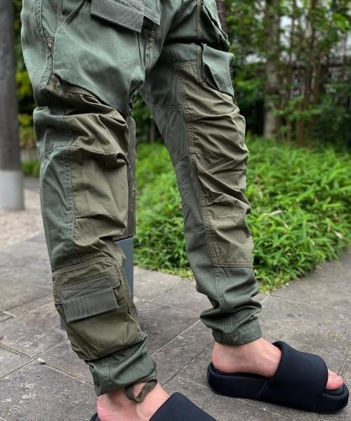 G-STAR（ジースター）の「3D Straight Tapered Cargo Pants/テーパード/カーゴパンツ（カーゴパンツ・メンズ・ダークオリーブ/ダークブラック・28/30/36/30/30/30/29/30/31/30/32/30/34/30/33/30/31/32/28/32/29/32/30/32/33/32/34/32/32/32）」の11枚目の写真