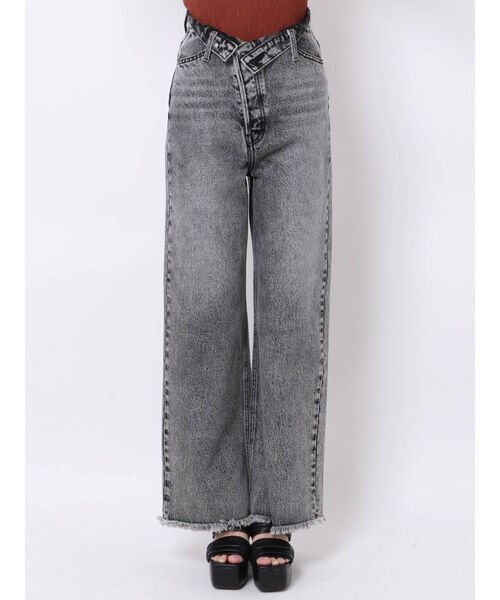 EMODA(エモダ)の「ロールハイウエストワイドジーンズ(デニムパンツ・レディース・ブラック/ライトブルー・SMALL/MEDIUM)」の11枚目の写真