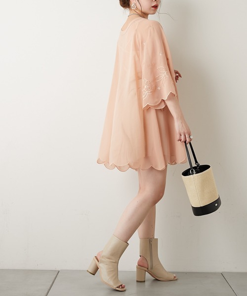 Chico（チコ）の「2wayシアー大花柄刺繍チュニック（シャツ/ブラウス・レディース・ピンク/ブラック/ホワイト・FREE）」の19枚目の写真