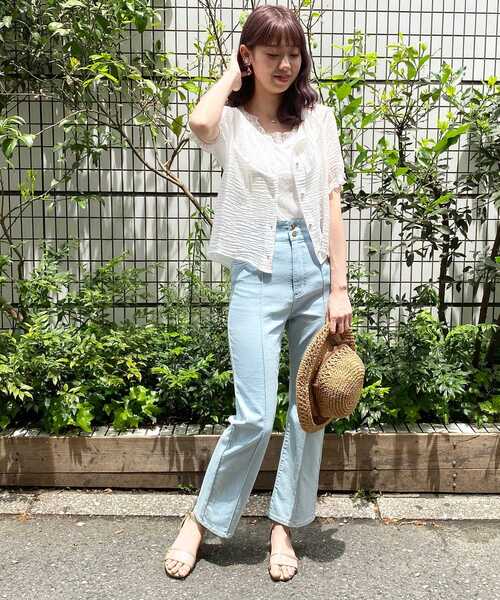 MAJESTIC LEGON（マジェスティックレゴン）の「レディbig襟ブラウス（シャツ/ブラウス・レディース・ライトグリーン/オフホワイト/イエロー/ブラック・SMALL/MEDIUM）」の5枚目の写真