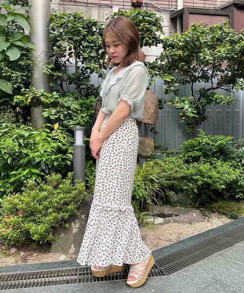 MAJESTIC LEGON（マジェスティックレゴン）の「レディbig襟ブラウス（シャツ/ブラウス・レディース・ライトグリーン/オフホワイト/イエロー/ブラック・SMALL/MEDIUM）」の6枚目の写真