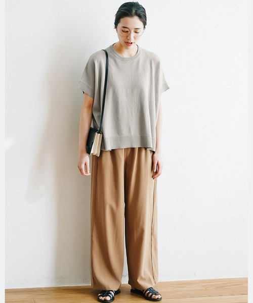 avecmoi（アヴェクモワ）の「【佐藤かなさんプロデュース】 アヴェクモワ　ドレープワイドパンツ〈ライトキャメル〉（その他パンツ・レディース・キャメル・LARGE/MEDIUM/X-LARGE/SMALL）」の2枚目の写真
