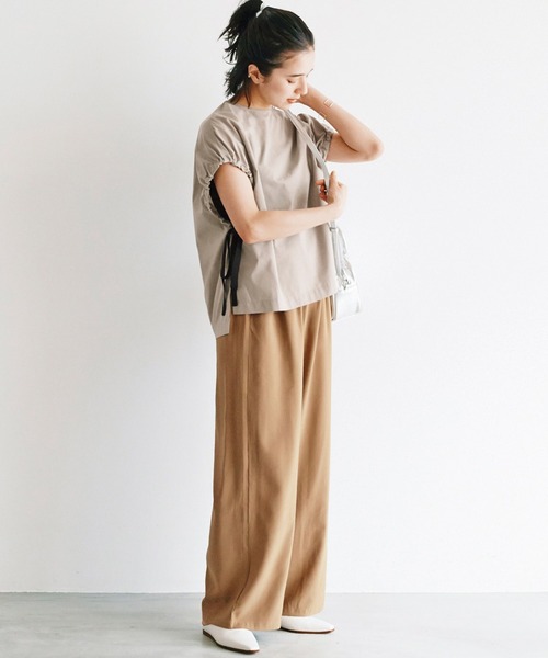 avecmoi（アヴェクモワ）の「【佐藤かなさんプロデュース】 アヴェクモワ　ドレープワイドパンツ〈ライトキャメル〉（その他パンツ・レディース・キャメル・LARGE/MEDIUM/X-LARGE/SMALL）」の4枚目の写真