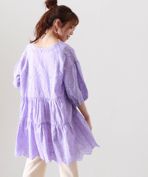 Cheek（チーク）の「コットンレースティアードチュニック（チュニック・レディース・オフホワイト/チャコールグレー/パープル・FREE）」の4枚目の写真
