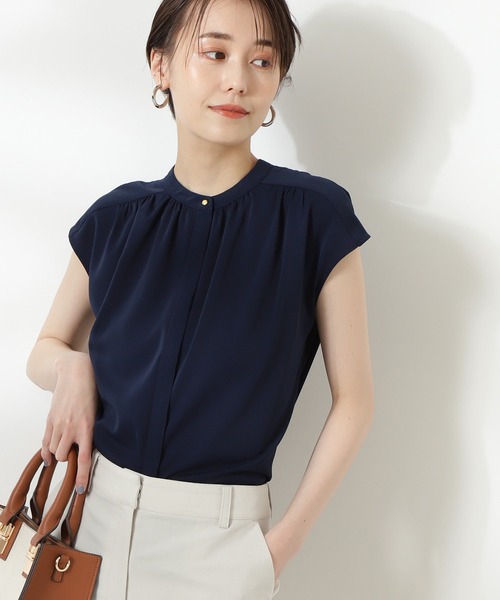 N.（N. Natural Beauty Basic）（エヌエヌナチュラルビューティーベーシック）の「前後２ＷＡＹスタンドカラーブラウス（シャツ/ブラウス・レディース・ホワイト/ネイビー/ピンク/ライトグリーン・MEDIUM）」の4枚目の写真