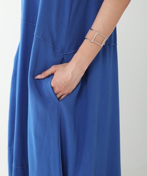 Bou Jeloud（ブージュルード）の「切り替えテントワンピース（ワンピース・レディース・ブラック/ベージュ/ブルー・38/TL）」の18枚目の写真