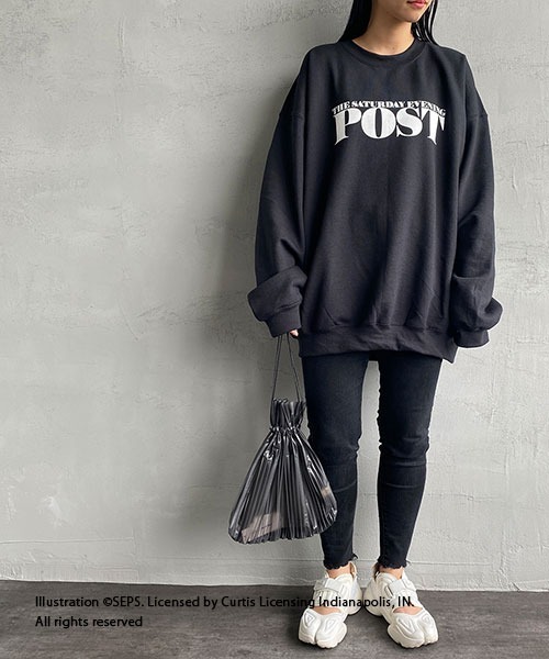 JEANS FACTORY （ジーンズファクトリー）の「[THE SATURDAY EVENING POST/サタデーイブニングポスト] 別注 ビッグシルエット POST プリントスウェット（スウェット・レディース・ブラック/ベージュ・M/L/S）」の2枚目の写真