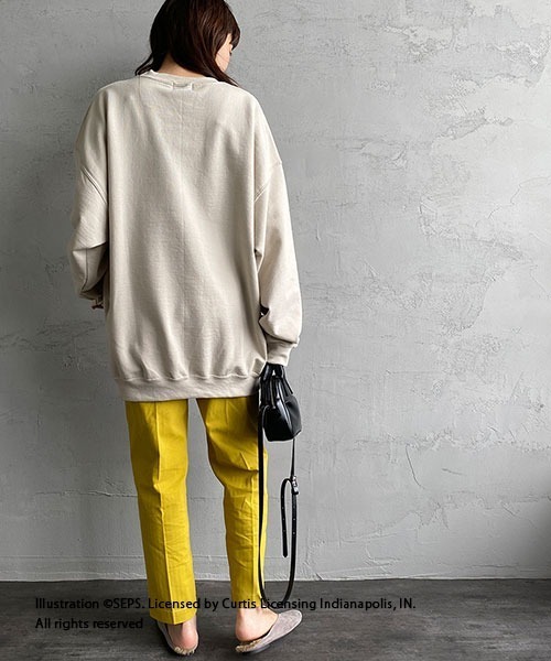 JEANS FACTORY （ジーンズファクトリー）の「[THE SATURDAY EVENING POST/サタデーイブニングポスト] 別注 ビッグシルエット POST プリントスウェット（スウェット・レディース・ブラック/ベージュ・M/L/S）」の20枚目の写真