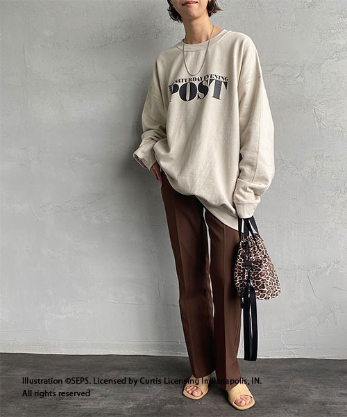 JEANS FACTORY （ジーンズファクトリー）の「[THE SATURDAY EVENING POST/サタデーイブニングポスト] 別注 ビッグシルエット POST プリントスウェット（スウェット・レディース・ブラック/ベージュ・M/L/S）」の22枚目の写真