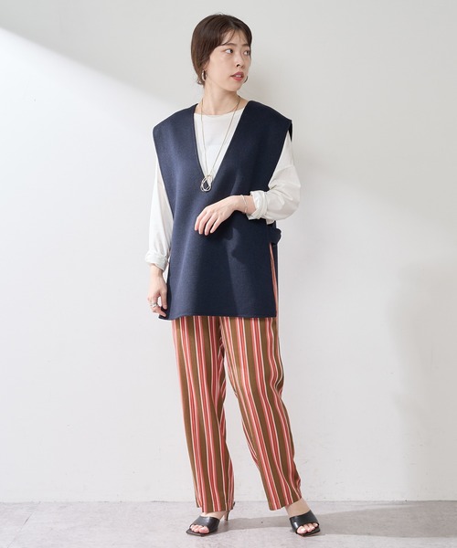 SHENERY（シーナリー）の「Vネックリバーベスト（ベスト・レディース・ブラウン/ネイビー・FREE）」の4枚目の写真