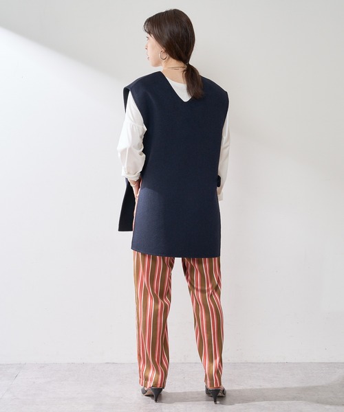 SHENERY（シーナリー）の「Vネックリバーベスト（ベスト・レディース・ブラウン/ネイビー・FREE）」の7枚目の写真