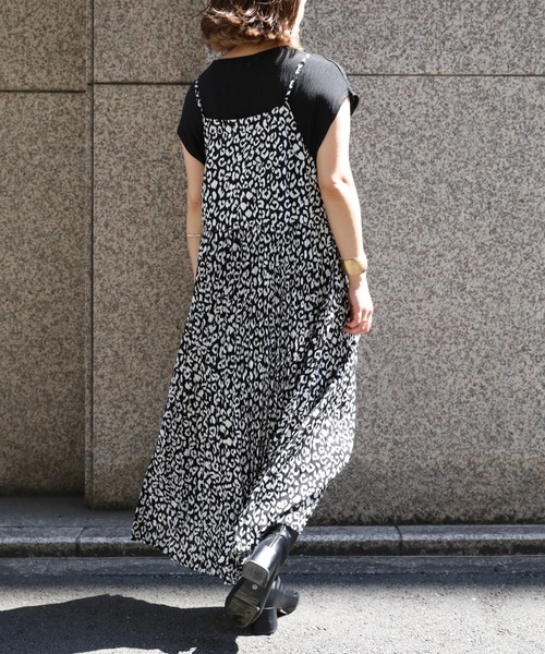 ap retro（アプレトロ）の「レオパードプリーツキャミロングワンピース【ZOZO限定アイテム】（ワンピース・レディース・ブラック/ブラウン・FREE）」の8枚目の写真