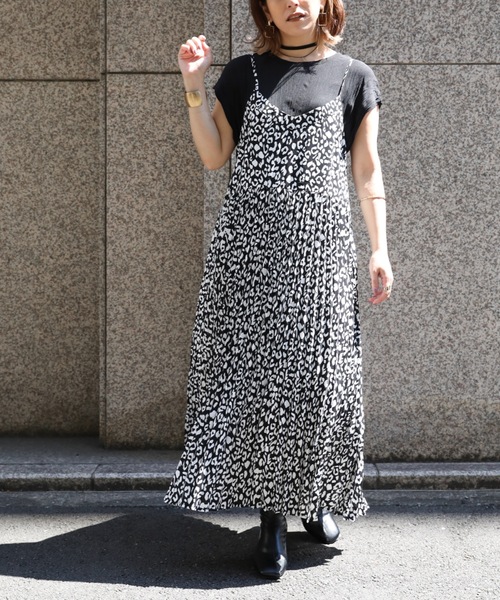 ap retro（アプレトロ）の「レオパードプリーツキャミロングワンピース【ZOZO限定アイテム】（ワンピース・レディース・ブラック/ブラウン・FREE）」の21枚目の写真