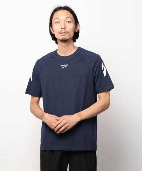 Reebok(リーボック)の「クラシックス ベクター Tシャツ / Classics Vector T-Shirt(Tシャツ/カットソー・メンズ・ホワイト/ブラック/ネイビー・SMALL/MEDIUM/LARGE/X-LARGE/XX-LARGE/X-SMALL/XXX-LARGE)」の16枚目の写真