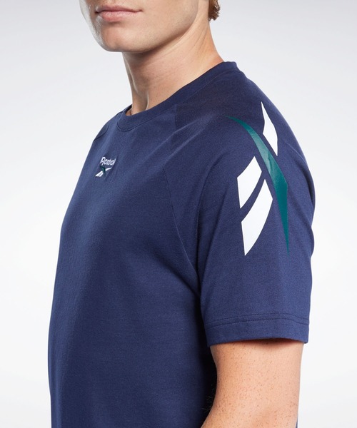 Reebok(リーボック)の「クラシックス ベクター Tシャツ / Classics Vector T-Shirt(Tシャツ/カットソー・メンズ・ホワイト/ブラック/ネイビー・SMALL/MEDIUM/LARGE/X-LARGE/XX-LARGE/X-SMALL/XXX-LARGE)」の19枚目の写真