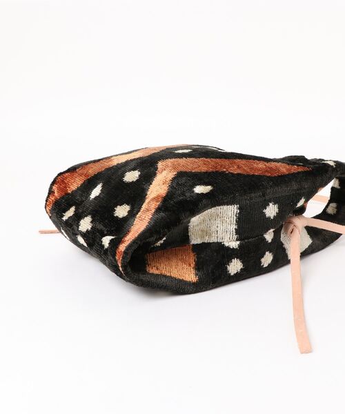 【Kilim ARTS】シルク ベルベット 刺繍 トートバッグ Kilim ARTS】シルク ベルベット 刺繍 トートバッグ