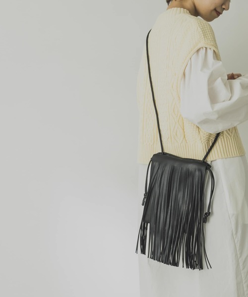 ADD CULUMN（アドカラム）の「ADD CULUMN　SILKY（ショルダーバッグ・レディース・ブラック/ピンク/アイボリー・-）」の3枚目の写真