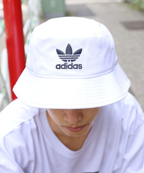 adidas（アディダス）の「adidas/アディダス HERI BUCKET HAT AC バケットハット 刺繍 トレフォイル モノトーン ユニセックス（ハット・メンズ・ホワイト/ブラック/ライトピンク・57/60/54/51）」の6枚目の写真
