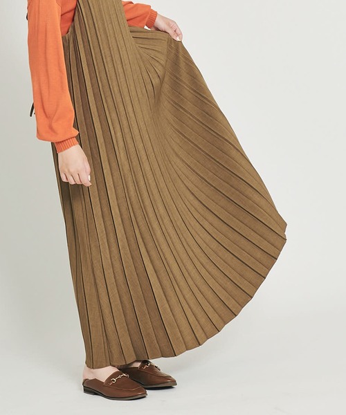 ikka(イッカ)の「√M ルートエム プリーツワンピース(ワンピース・レディース・モカ/チャコールグレー・M/L)」の6枚目の写真