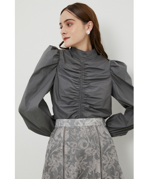 rienda（リエンダ）の「パフショルダーハイネックブラウス（シャツ/ブラウス・レディース・ブラック/グレー/ライトベージュ・FREE）」の3枚目の写真