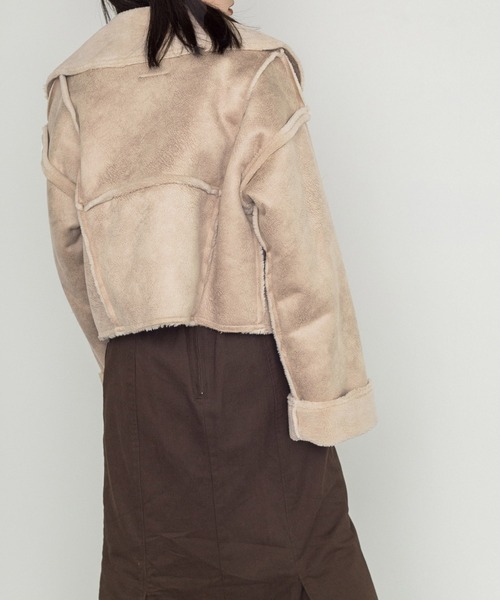 w closet（ダブルクローゼット）の「エコスエードムートンW前ショート