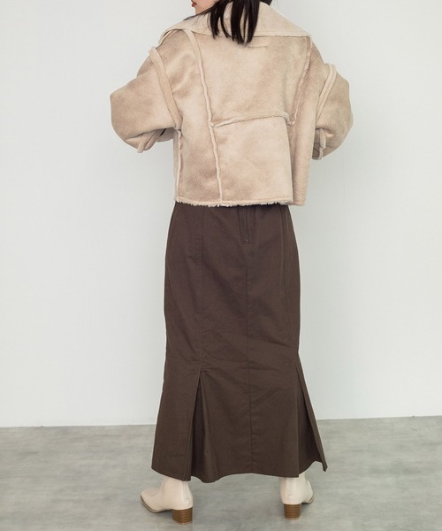 w closet（ダブルクローゼット）の「エコスエードムートンW前ショートジャケット（ムートンコート・レディース・ブラック/モカ/ライトベージュ・FREE）」の11枚目の写真