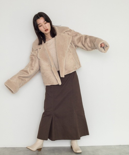 w closet（ダブルクローゼット）の「エコスエードムートンW前ショートジャケット（ムートンコート・レディース・ブラック/モカ/ライトベージュ・FREE）」の17枚目の写真