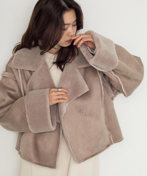 w closet（ダブルクローゼット）の「エコスエードムートンW前ショート