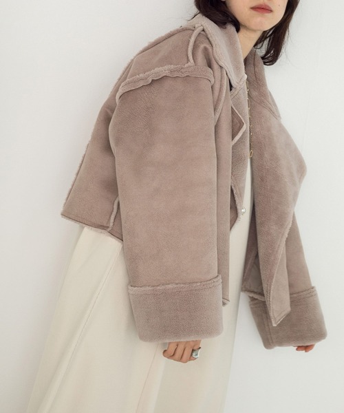 w closet（ダブルクローゼット）の「エコスエードムートンW前ショート