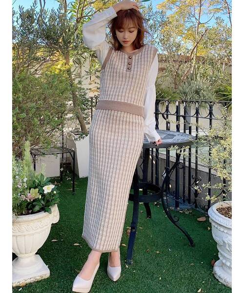 RESEXXY（リゼクシー）の「ツイードニットタイトスカート【セットアップ着用可能】（スカート・レディース・ブラック/ブルー/ブラウン・FREE）」の19枚目の写真