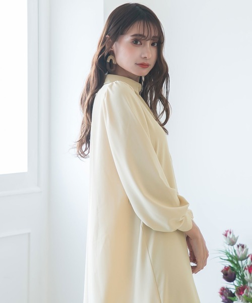 Newlyme（ニューリーミー）の「フィッシュテールロングシャツワンピース（ワンピース・レディース・ブラック/ベージュ/パープル/グレー/ブルー/ボルドー・MEDIUM/LARGE/X-LARGE）」の3枚目の写真