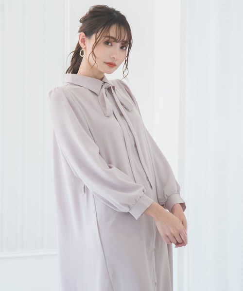 Newlyme（ニューリーミー）の「フィッシュテールロングシャツワンピース（ワンピース・レディース・ブラック/ベージュ/パープル/グレー/ブルー/ボルドー・MEDIUM/LARGE/X-LARGE）」の2枚目の写真