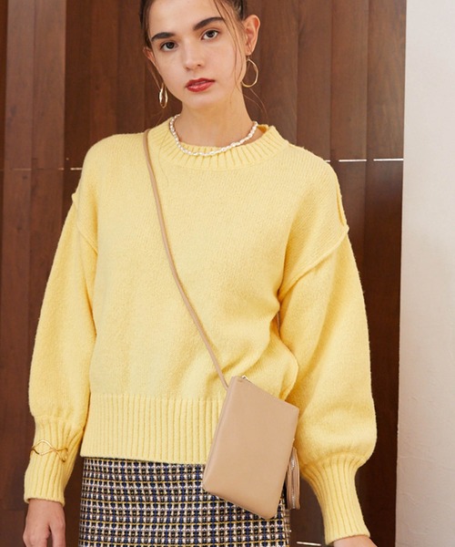 Cheek（チーク）の「ドロップショルダークルーニット（ニット/セーター・レディース・イエロー/ブルー/チャコールグレー/グレイッシュベージュ・MEDIUM）」の4枚目の写真