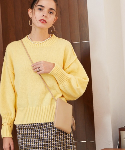 Cheek（チーク）の「ドロップショルダークルーニット（ニット/セーター・レディース・イエロー/ブルー/チャコールグレー/グレイッシュベージュ・MEDIUM）」の11枚目の写真