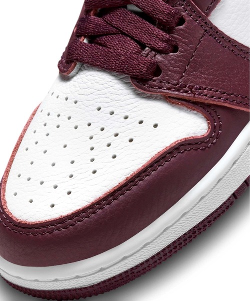 UNION(ユニオン)の「NIKE AIR JORDAN 1 RETRO HIGH OG(スニーカー・メンズ・ボルドー・23.5cm/24.5cm/23.0cm/24.0cm/25.0cm)」の3枚目の写真