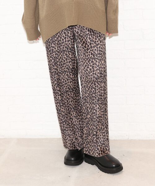 Cutie Blonde（キューティーブロンド）の「◆【S-L】トレンド起毛プリーツパンツ（その他パンツ・レディース・ブラック/グリーン/ブラック系/ダークブラウン系/ブラウン系その他2・01/03/02）」の5枚目の写真