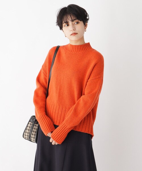 AG by aquagirl（エージーバイアクアガール）の「◆ラムウールナイロンハイネックニット【WEB限定カラー・サイズ】（ニット/セーター・レディース・オフホワイト/ダークグレー/ダークオレンジ/黄緑系8・40/38/36）」の4枚目の写真