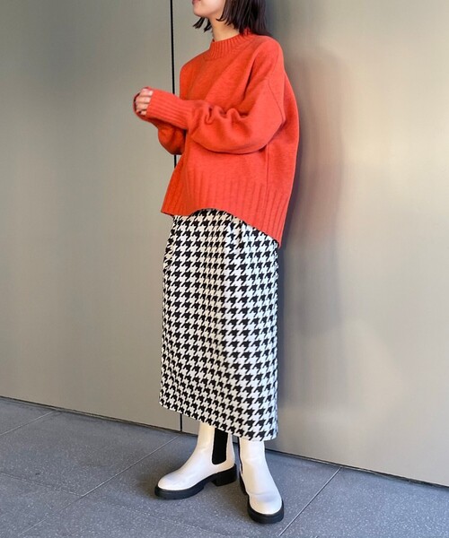 AG by aquagirl（エージーバイアクアガール）の「◆ラムウールナイロンハイネックニット【WEB限定カラー・サイズ】（ニット/セーター・レディース・オフホワイト/ダークグレー/ダークオレンジ/黄緑系8・40/38/36）」の19枚目の写真