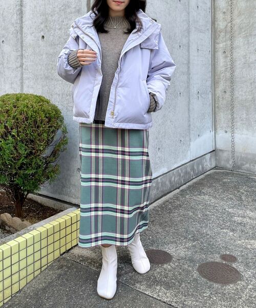 AG by aquagirl（エージーバイアクアガール）の「◆ラムウールナイロンハイネックニット【WEB限定カラー・サイズ】（ニット/セーター・レディース・オフホワイト/ダークグレー/ダークオレンジ/黄緑系8・40/38/36）」の22枚目の写真