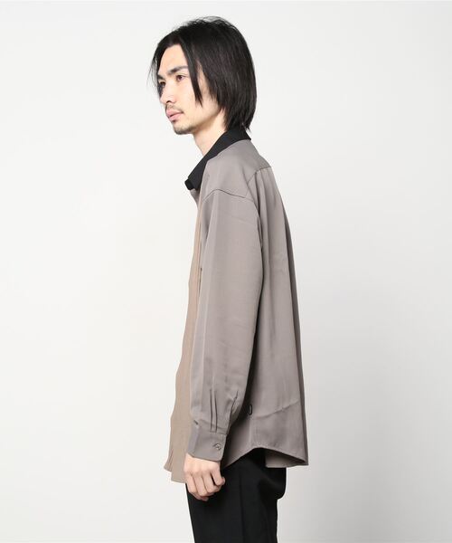 ANPAS（アンパス）の「Natural Stretch Oversize Pleated Switching Shirt/ナチュラルストレッチ オーバーサイズ プリーツ切り替えシャツ（シャツ/ブラウス・メンズ・チャコールグレー/ブルー/グレイッシュベージュ・M/L）」の8枚目の写真