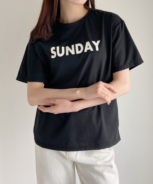 everycoco(エブリーココ)の「SUNDAYロゴTEE◇(Tシャツ/カットソー・レディース・ホワイト/ブラック・FREE)」の8枚目の写真
