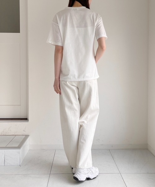 everycoco(エブリーココ)の「SUNDAYロゴTEE◇(Tシャツ/カットソー・レディース・ホワイト/ブラック・FREE)」の6枚目の写真