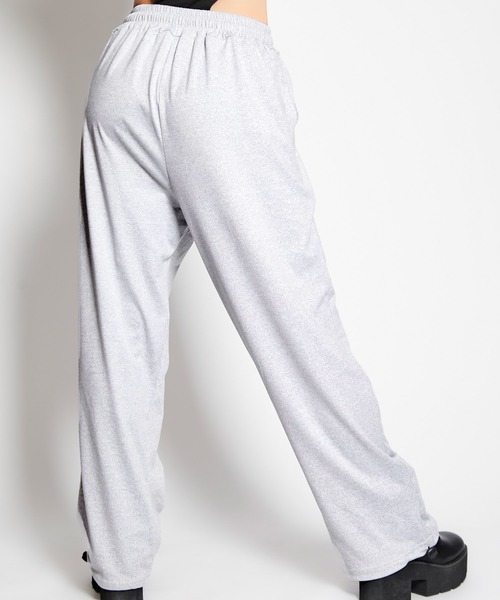 babyShoop（ベイビーシュープ）の「ロゴ入りジョガーパンツ（デニムパンツ・レディース・ブラック/グレー・FREE）」の4枚目の写真