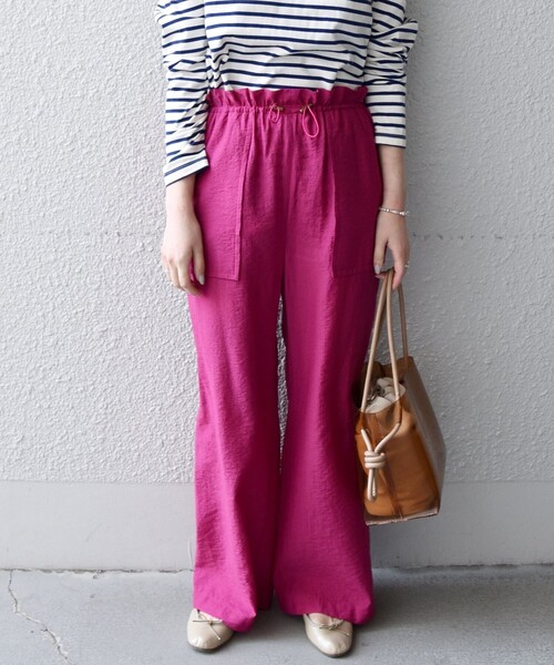 SHIPS any（シップス エニィ）の「SHIPS any:〈ウォッシャブル〉ウエスト ドローコード セミ ワイド パンツ（その他パンツ・レディース・ネイビー/カーキ/ピンク・ONE SIZE）」の22枚目の写真