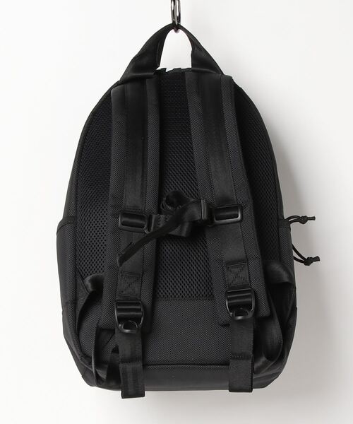 NEW ERA(ニューエラ)の「NEW ERA/ニューエラ Child キッズ ライトパック 11L ワードマーク ブラック バックパック リュック 13061347(バックパック/リュック・キッズ・ブラック・FREE)」の2枚目の写真