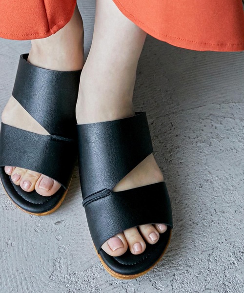 Fashion Letter(ファッションレター)の「アシメデザイン日本製コンフォートサンダル(サンダル・レディース・ブラック/キャメル/ダークベージュ・LL/S/M/L)」の7枚目の写真