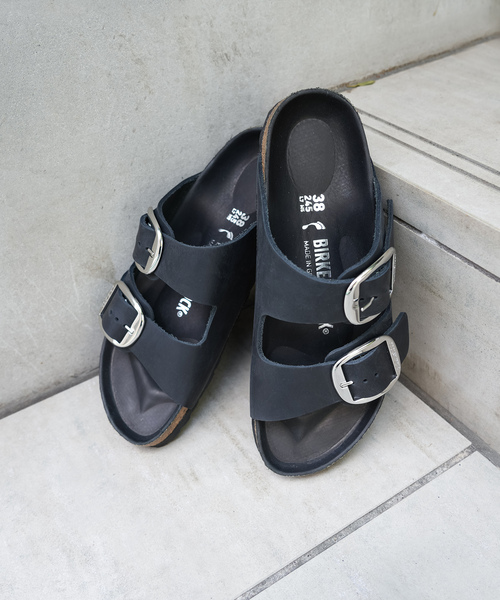 IENA（イエナ）の「《WEB限定》【BIRKENSTOCK / ビルケンシュトック】 ARIZONA BIG BUCKLE（サンダル・レディース・ブラック・35/36/37/38/39）」の21枚目の写真