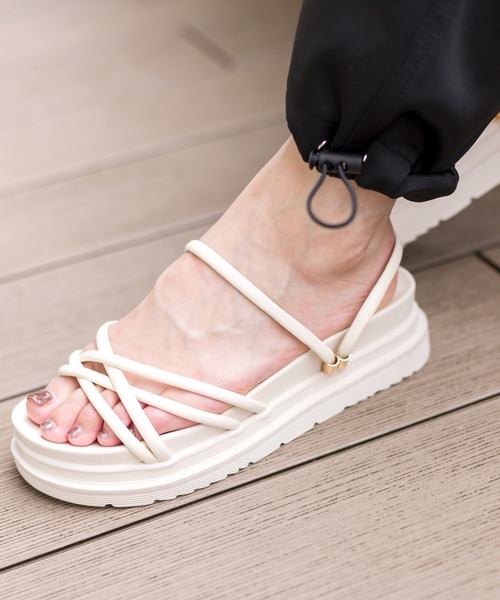 SpRay（スプレイ）の「２ＷＡＹサンダル（サンダル・レディース・ブラック/アイボリー・SMALL/MEDIUM/LARGE/X-LARGE）」の18枚目の写真