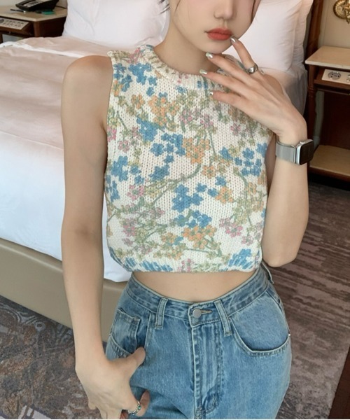 by muni:r(バイ ムニール)の「フラワーバックスリットノースリーブ(Tシャツ/カットソー・レディース・アイボリー・FREE)」の20枚目の写真
