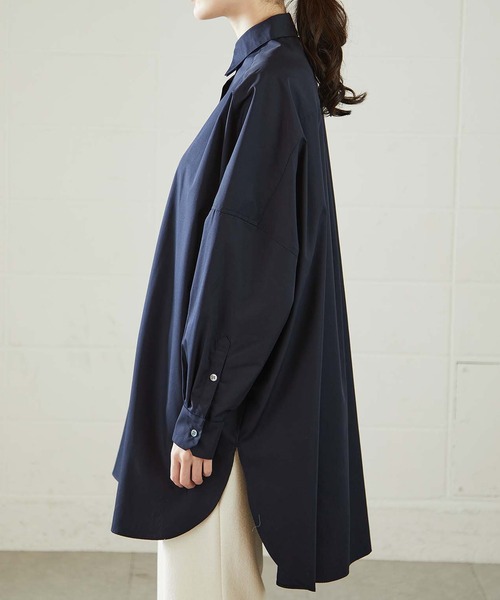 OUVRAGE CLASSE（ウヴラージュクラス）の「ブロードビッグシャツ（シャツ/ブラウス・レディース・ホワイト/ベージュ/ネイビー/サックスブルー・FREE）」の13枚目の写真